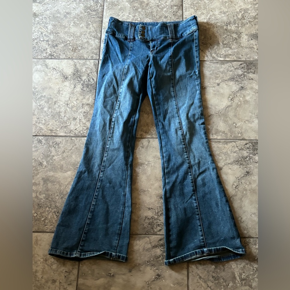 Garage flared jeans- they dont sell these anymore